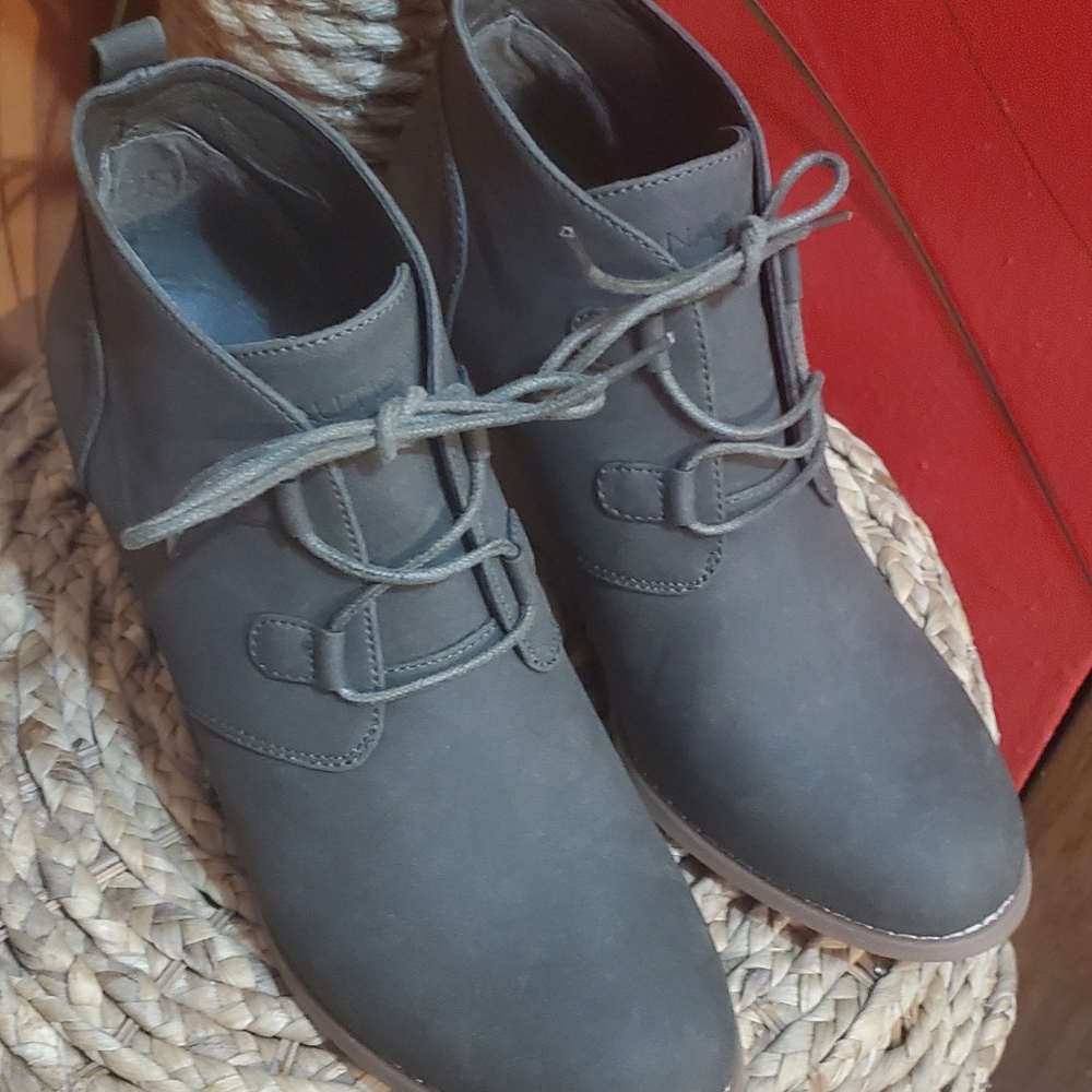 Nautica Wedge Booties